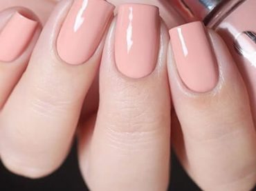 เล็บสีนู้ด